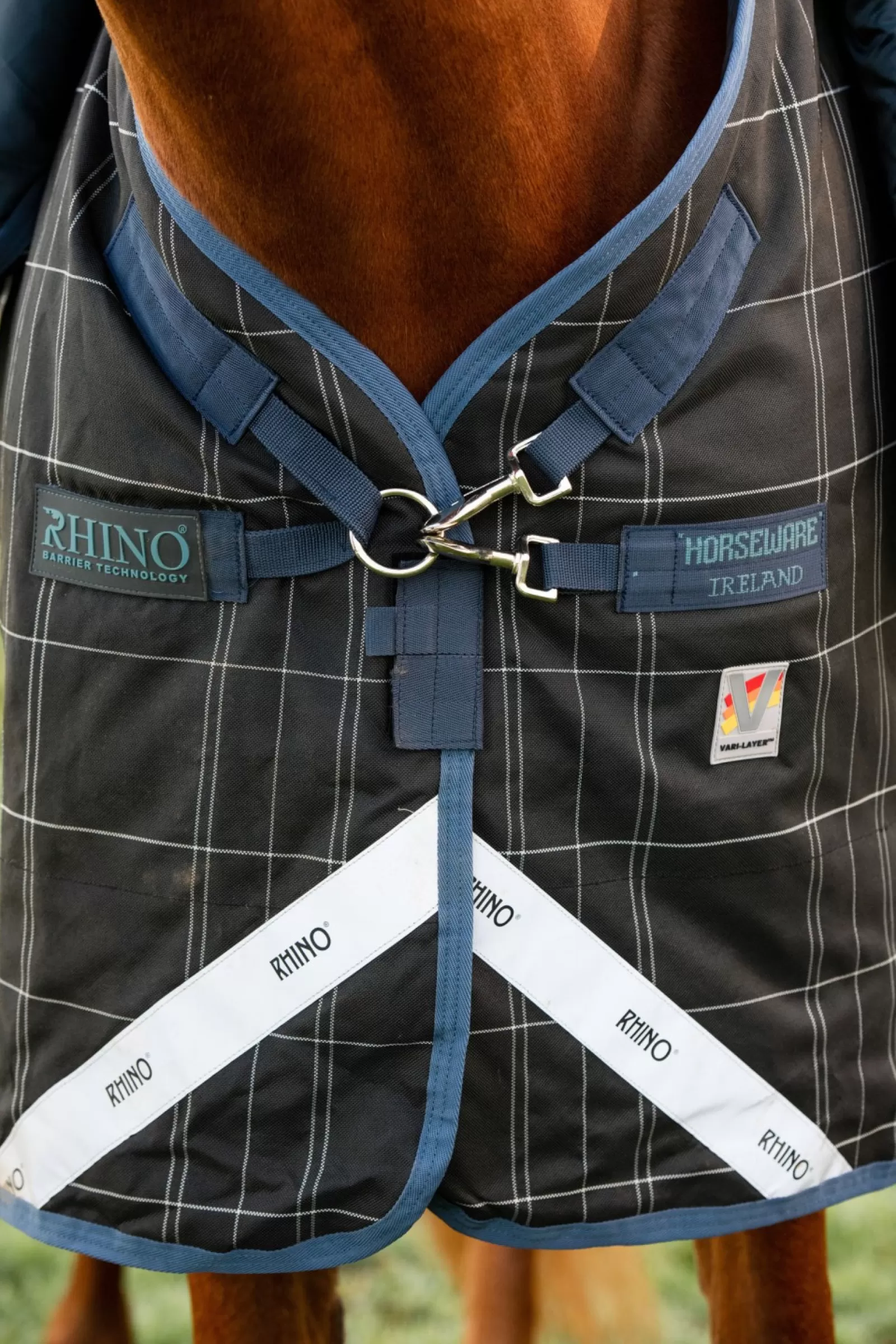 horseware Rhino Reflectech Plus Vari-Layer Derka Padokowa Z Odpinanym Kapturem, 250 G