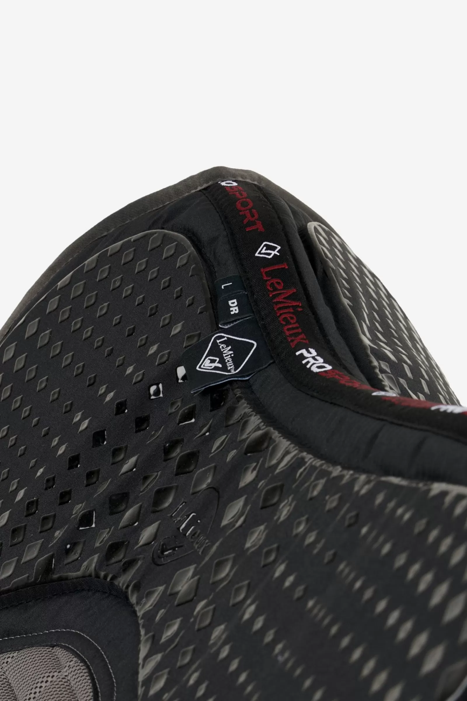 lemieux Le Cool Grip Antyposlizgowy Chlodzacy Czaprak Ujezdzeniowy